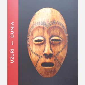 Catalogue : Masque lukungu, Lega, République Démocratique du Congo, XIXe siècle. Ivoire. H. : 20,5 cm. Collecté in situ par le capitaine Sparrow, avant 1904. Photo P. Louis.