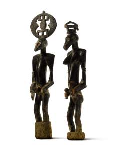 Couple, Sénoufo, Côte d’Ivoire. Bois. H. : 115 et 97 cm. © Coll. privée. Courtesy McClain Gallery, Sotheby’s.